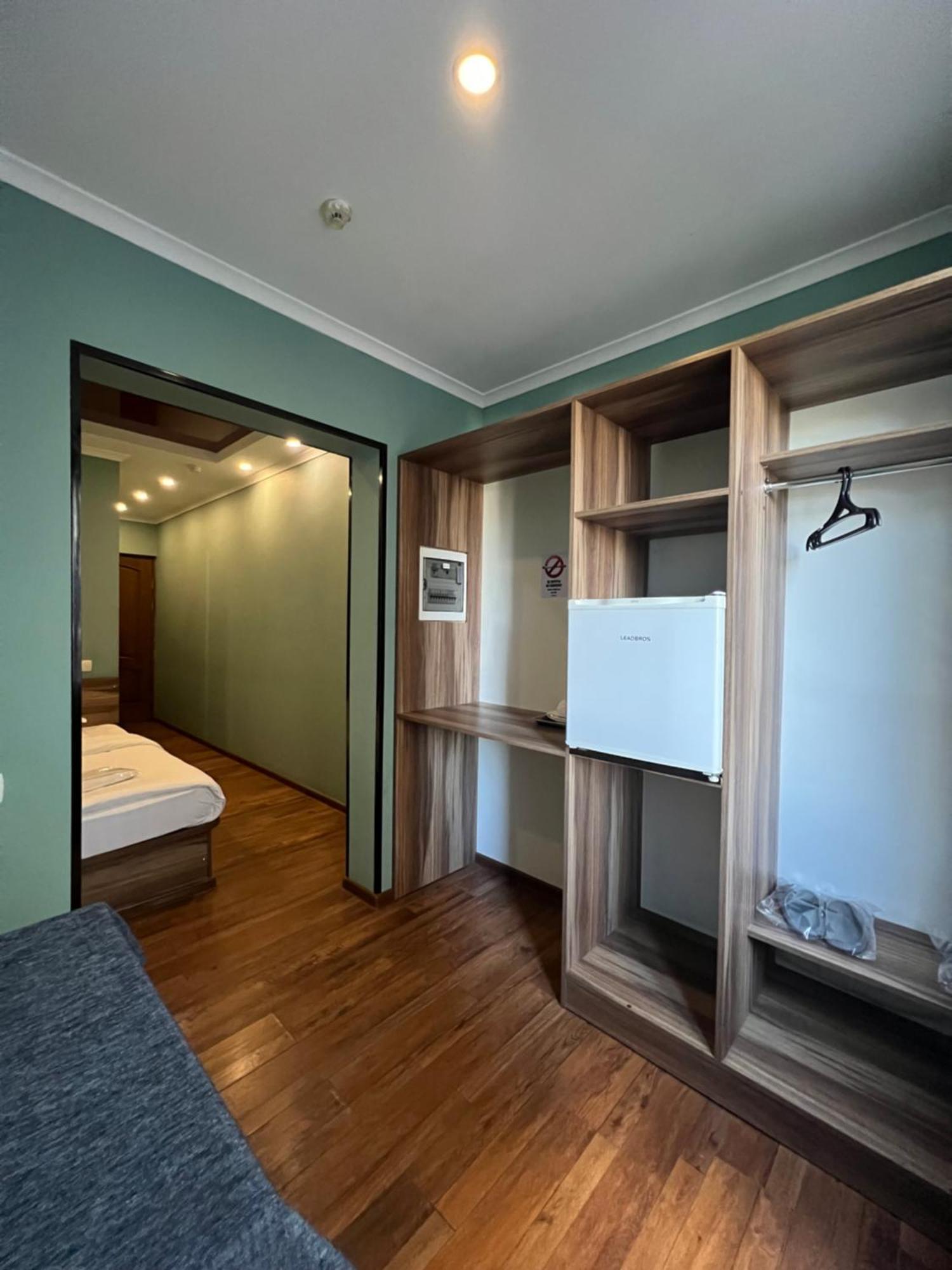 Salut Hotel Μπισκέκ Εξωτερικό φωτογραφία