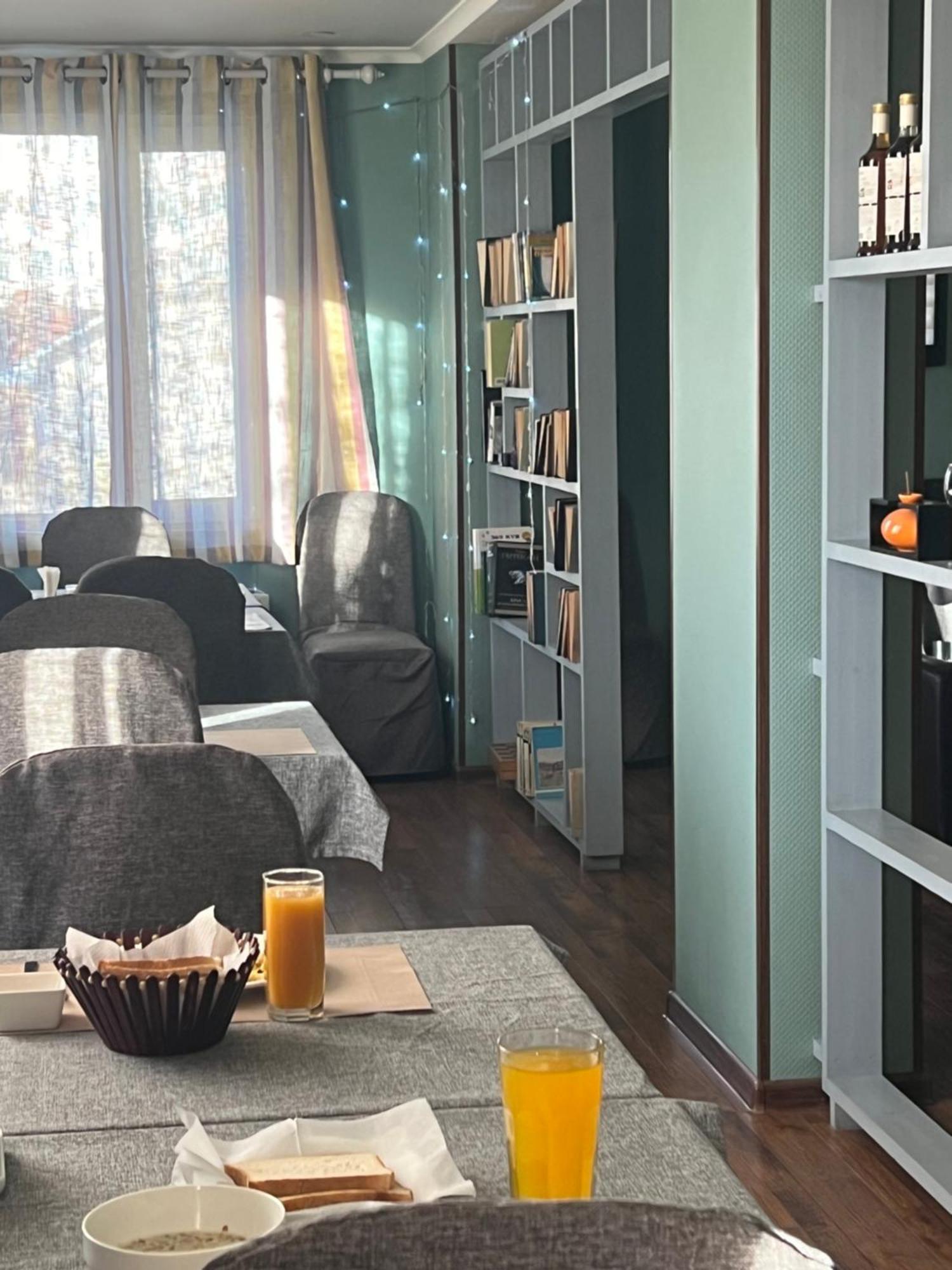 Salut Hotel Μπισκέκ Εξωτερικό φωτογραφία