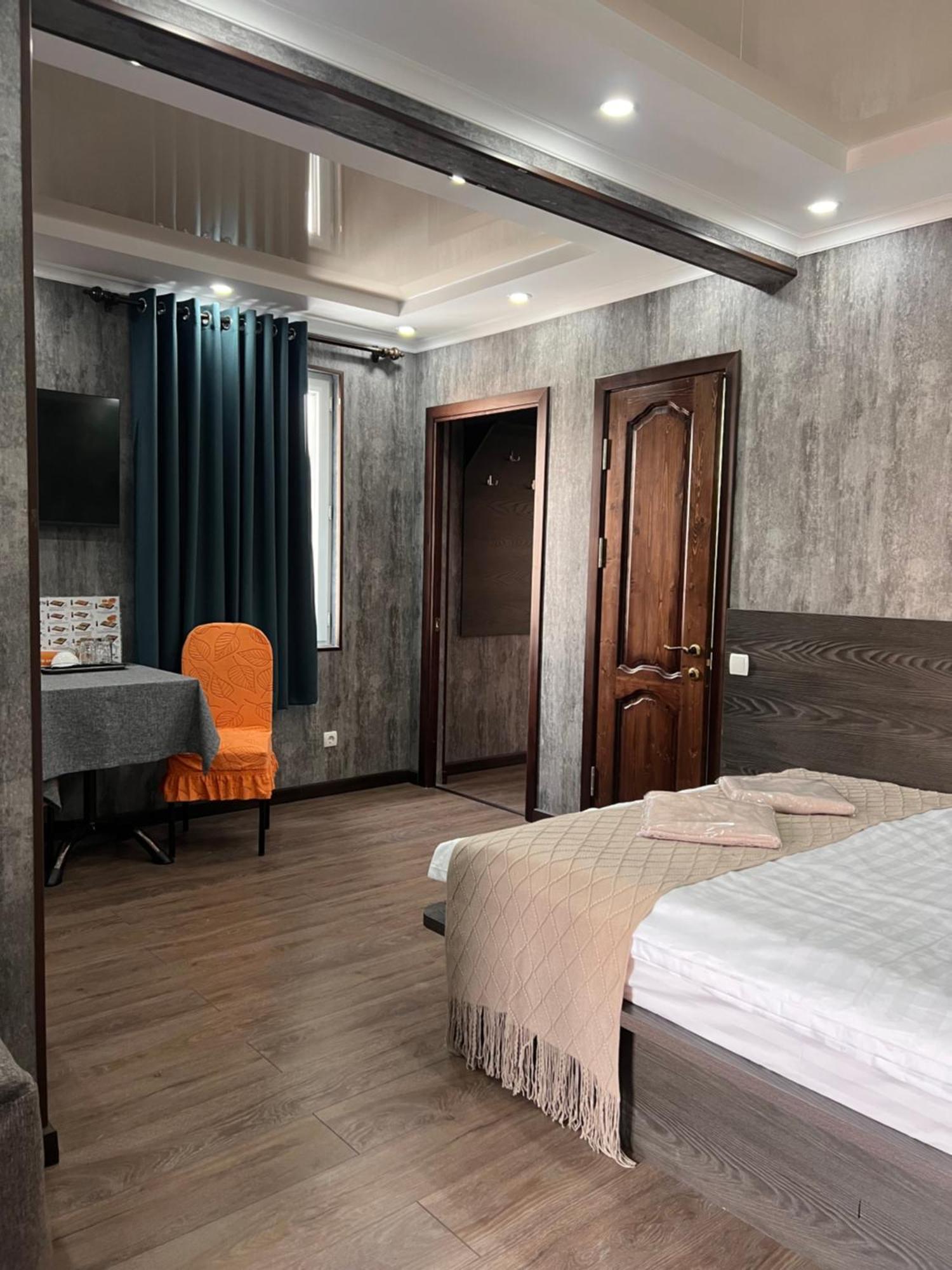 Salut Hotel Μπισκέκ Εξωτερικό φωτογραφία