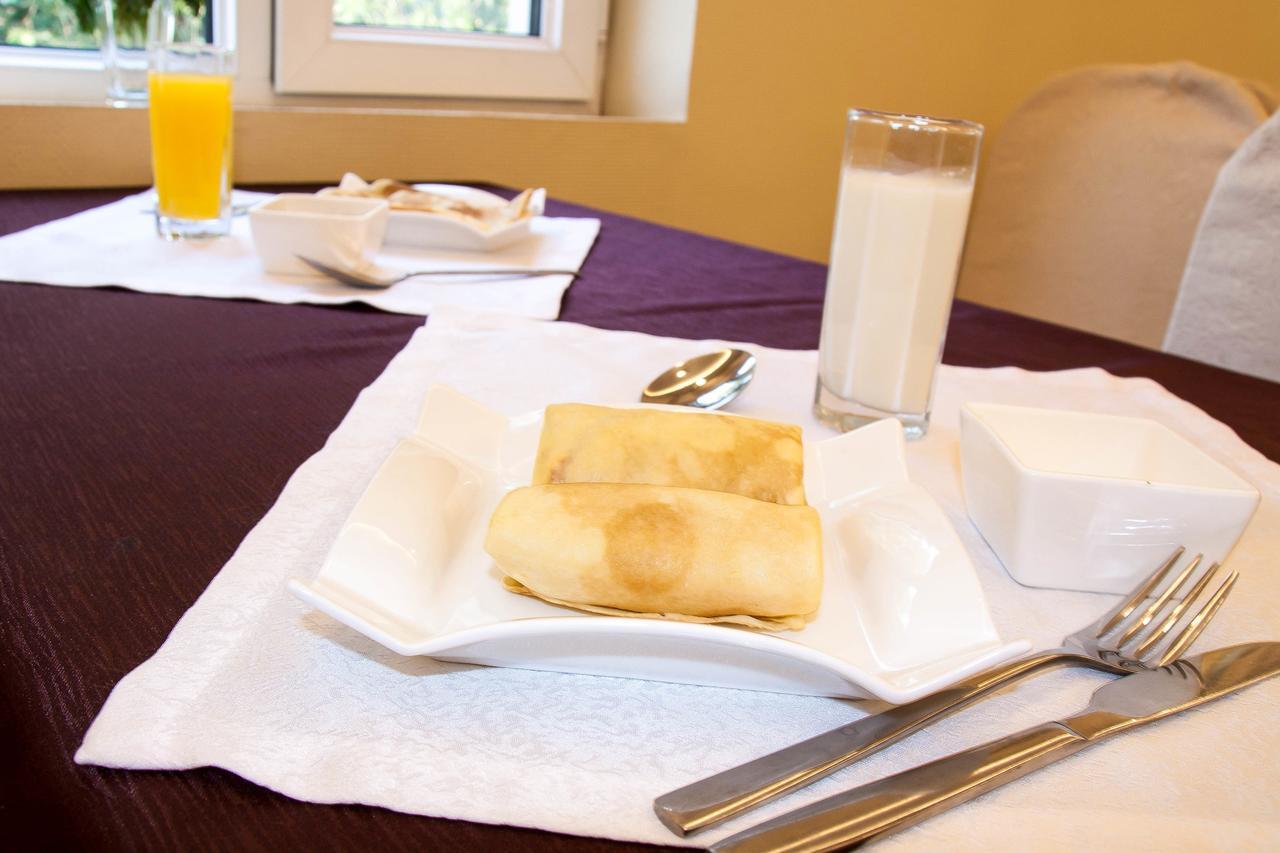 Salut Hotel Μπισκέκ Εξωτερικό φωτογραφία