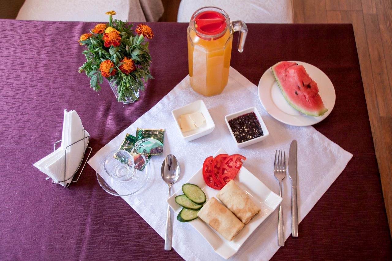 Salut Hotel Μπισκέκ Εξωτερικό φωτογραφία