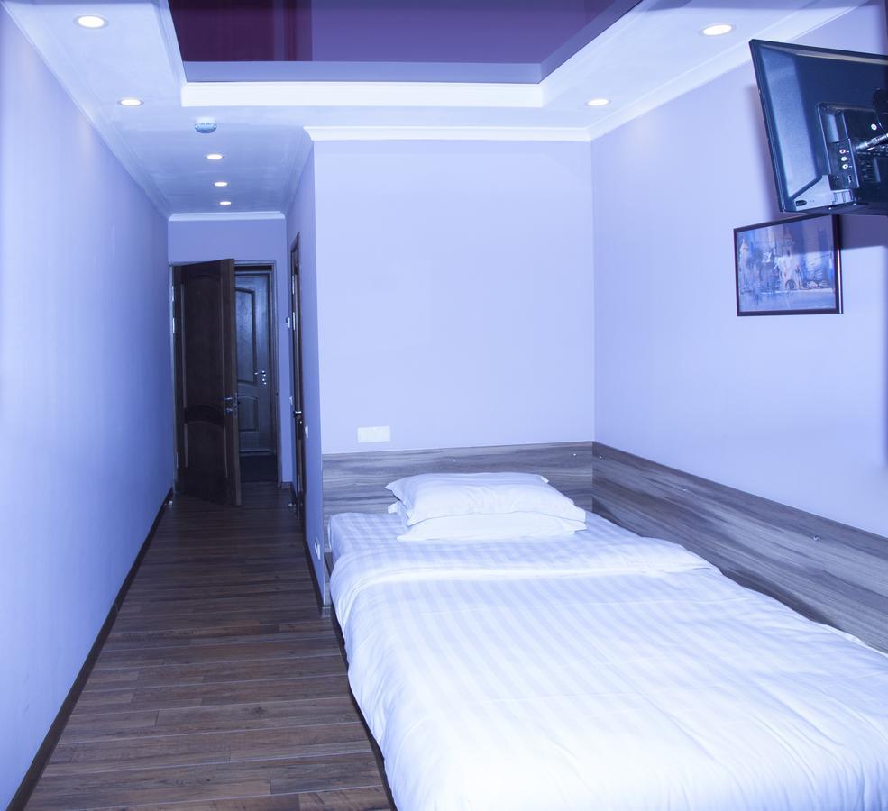 Salut Hotel Μπισκέκ Εξωτερικό φωτογραφία