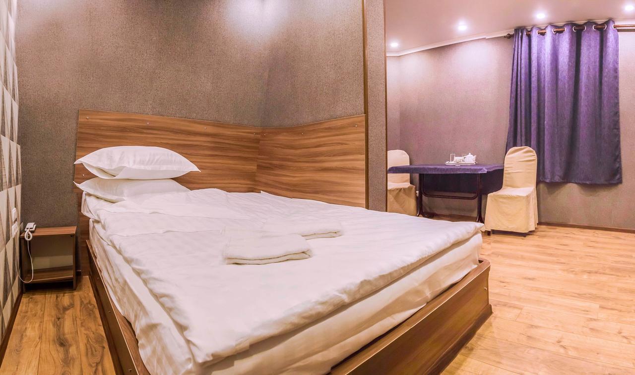 Salut Hotel Μπισκέκ Εξωτερικό φωτογραφία
