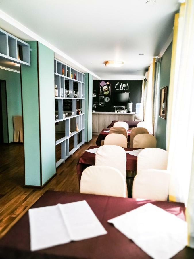 Salut Hotel Μπισκέκ Εξωτερικό φωτογραφία